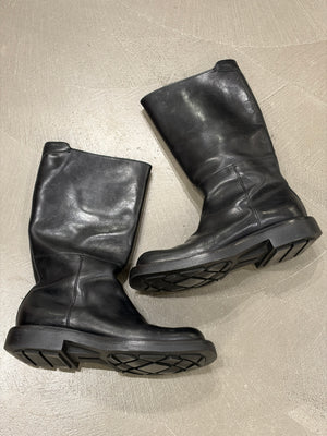 A/W1999 Prada runway square toe leather boots
