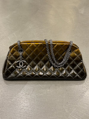 2011 Chanel patent quilted CC charm shoulder bag