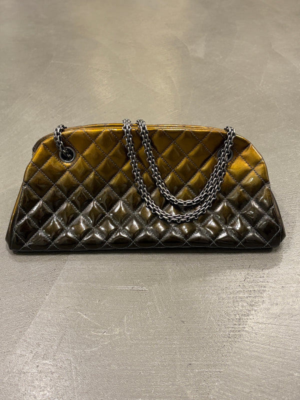 2011 Chanel patent quilted CC charm shoulder bag