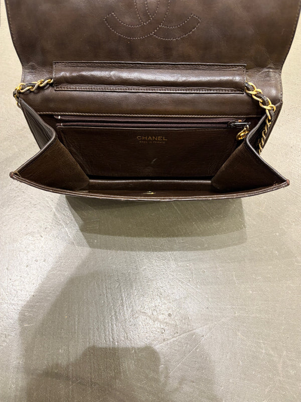 1994–1996 Chanel Classic Flap quilted lambskin shoulder bag