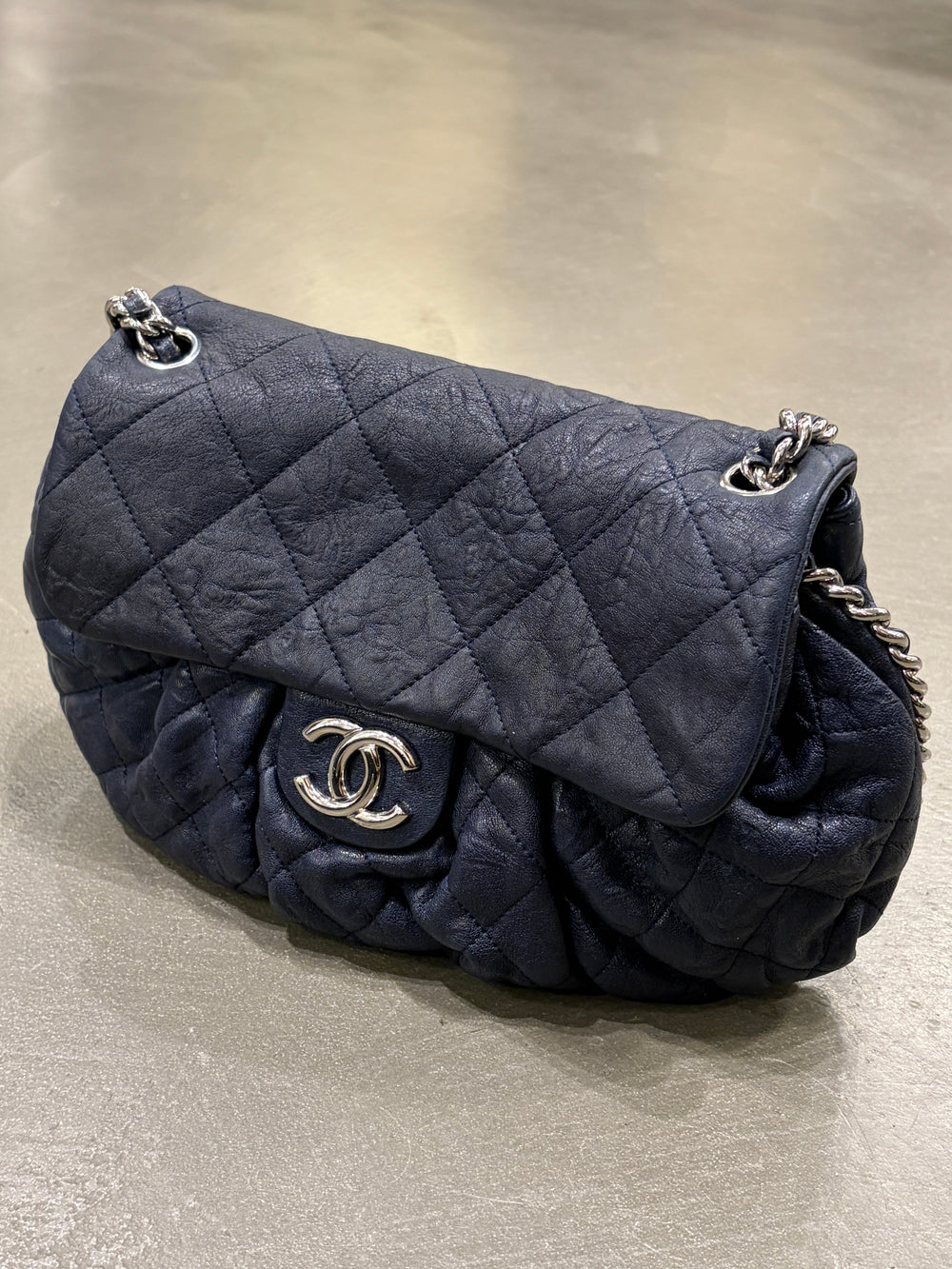 2014 Chanel matelasse chain blue leather bag