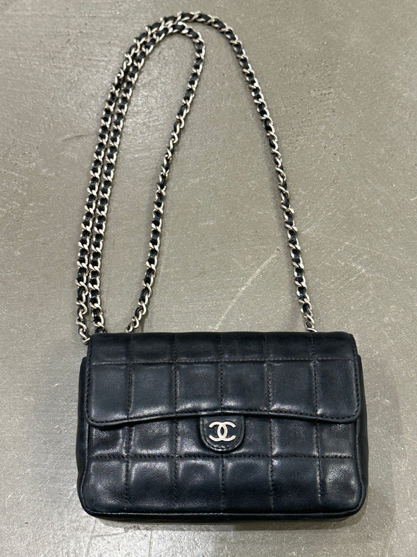 2000-2002 Chanel leather Chocolate bar mini bag