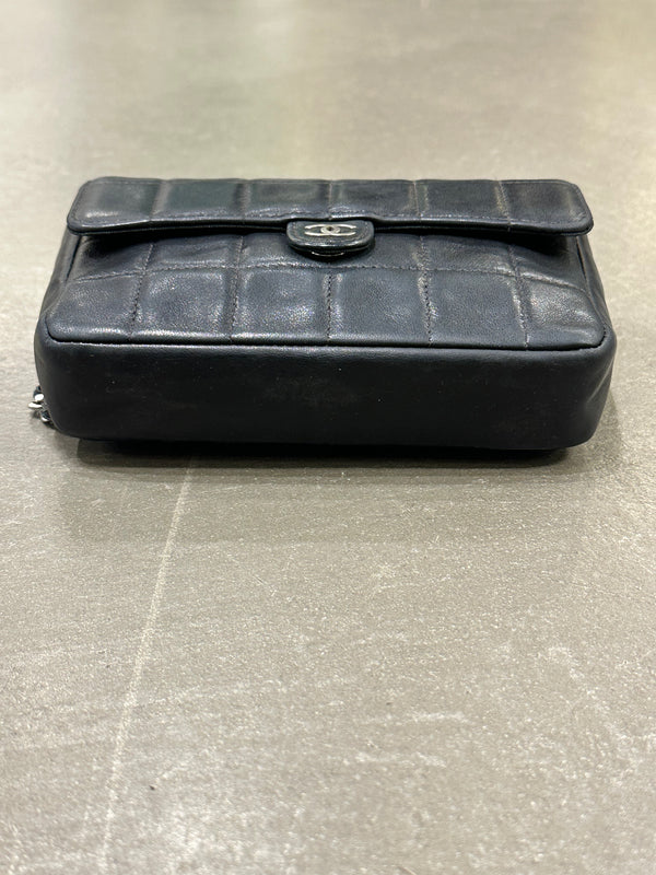 2000-2002 Chanel leather Chocolate bar mini bag