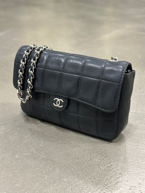2000-2002 Chanel leather Chocolate bar mini bag
