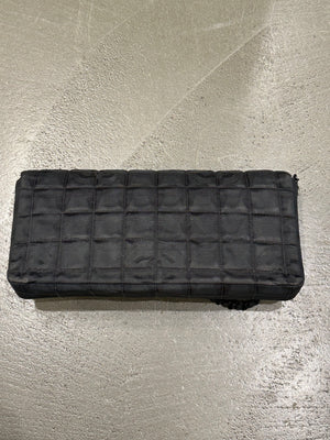 2001 Chanel Chocolate Bar travel line shoulder bag