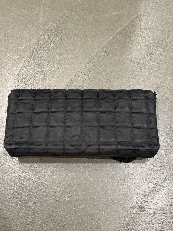 2001 Chanel Chocolate Bar travel line shoulder bag