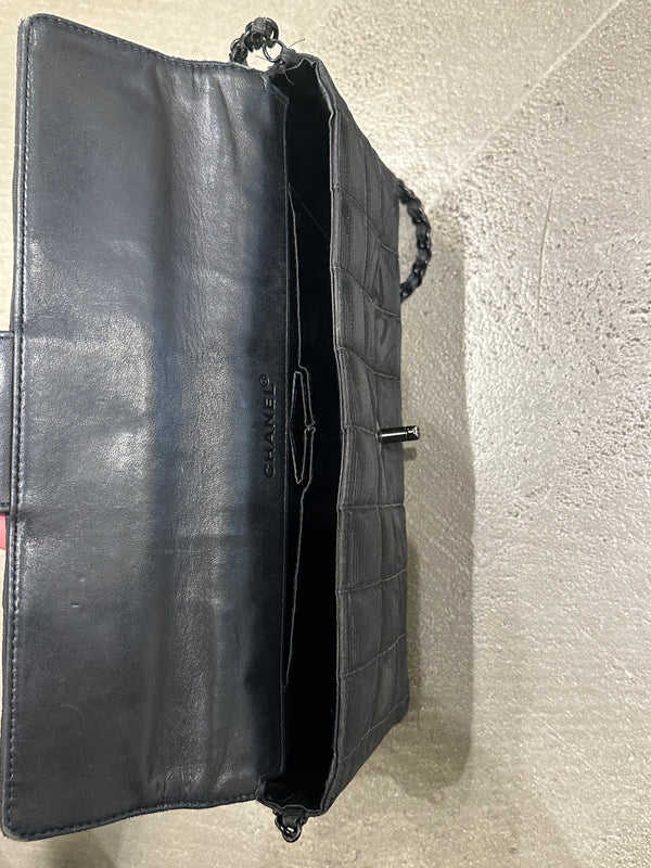 2001 Chanel Chocolate Bar travel line shoulder bag