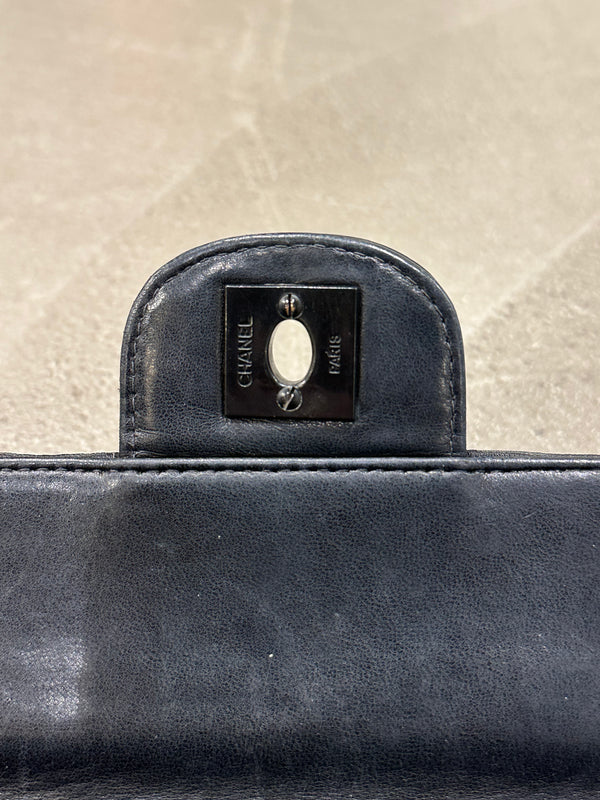 2001 Chanel Chocolate Bar travel line shoulder bag