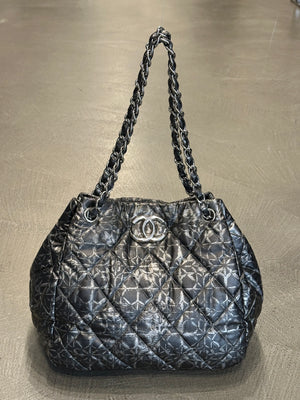 2009-2010 Chanel quilted nylon chain tote bag