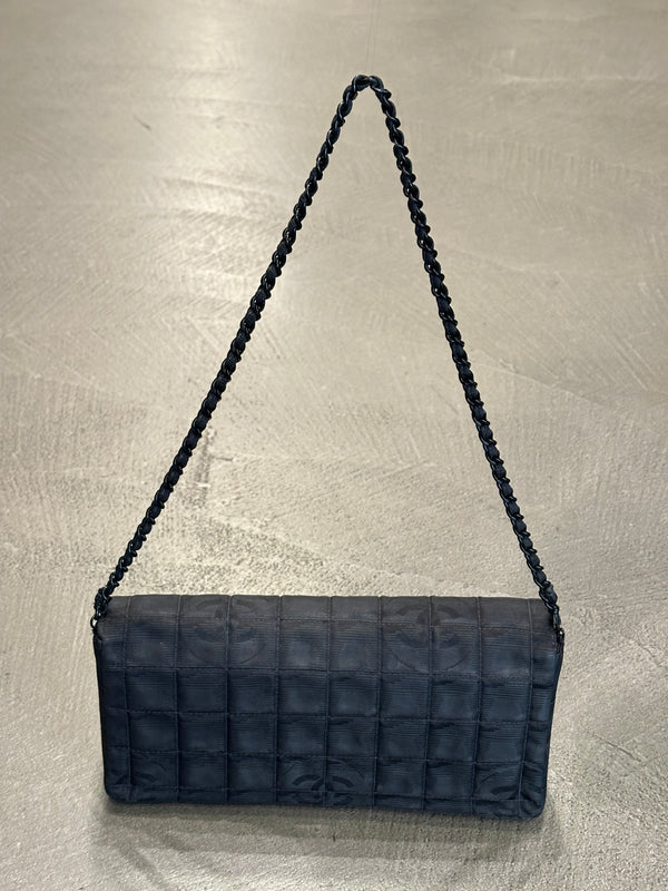 2001 Chanel Chocolate Bar travel line shoulder bag