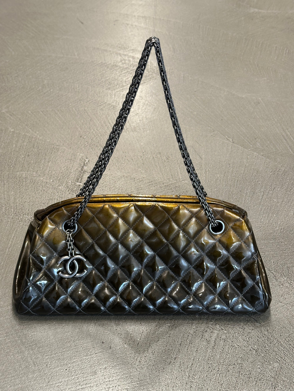 2011 Chanel patent quilted CC charm shoulder bag