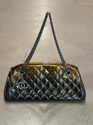 2011 Chanel patent quilted CC charm shoulder bag