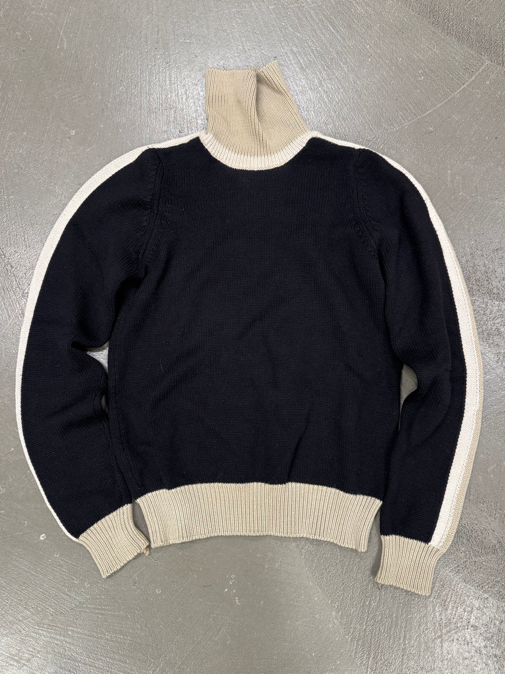 2000s Prada two tone wool knit