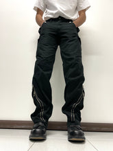 Load image into Gallery viewer, 2000s Dolce &amp; Gabbana zipper cargo pants
