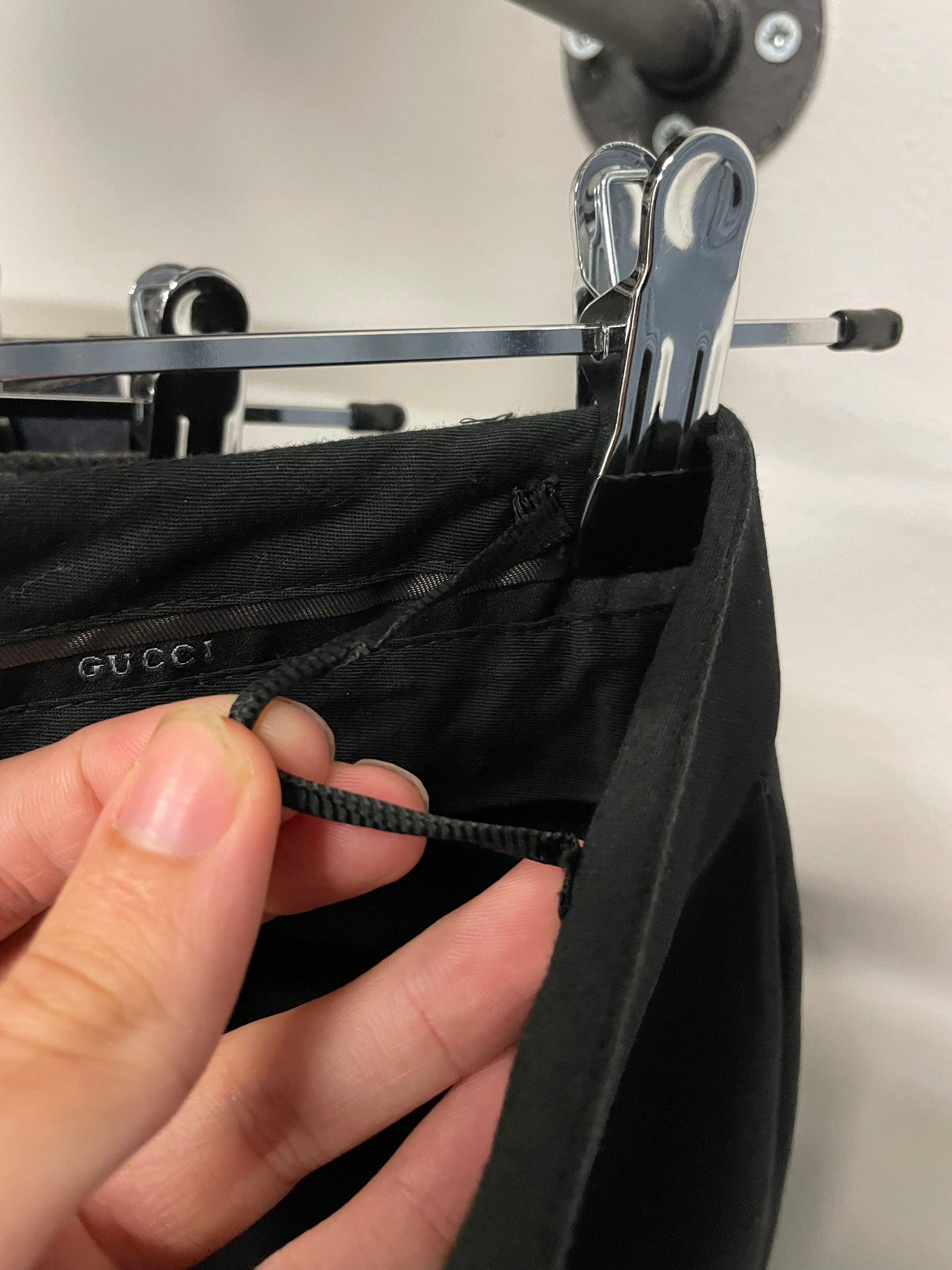 FW2001 Gucci by Tom Ford zipper runway leather pants – elevated