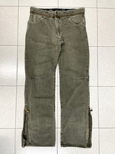 Load image into Gallery viewer, 2003 Dolce &amp; Gabbana zipper waist ankle jeans

