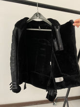 Load image into Gallery viewer, AW2007 Dior × Hedi Slimane &quot;Navigate&quot; shearling leather  jacket
