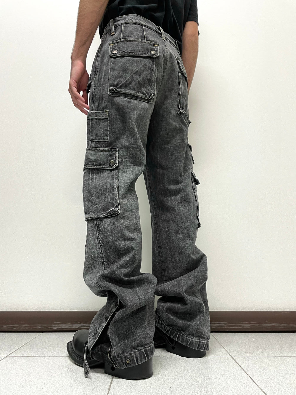 2000s Dolce & Gabbana heavy weight cargo pants