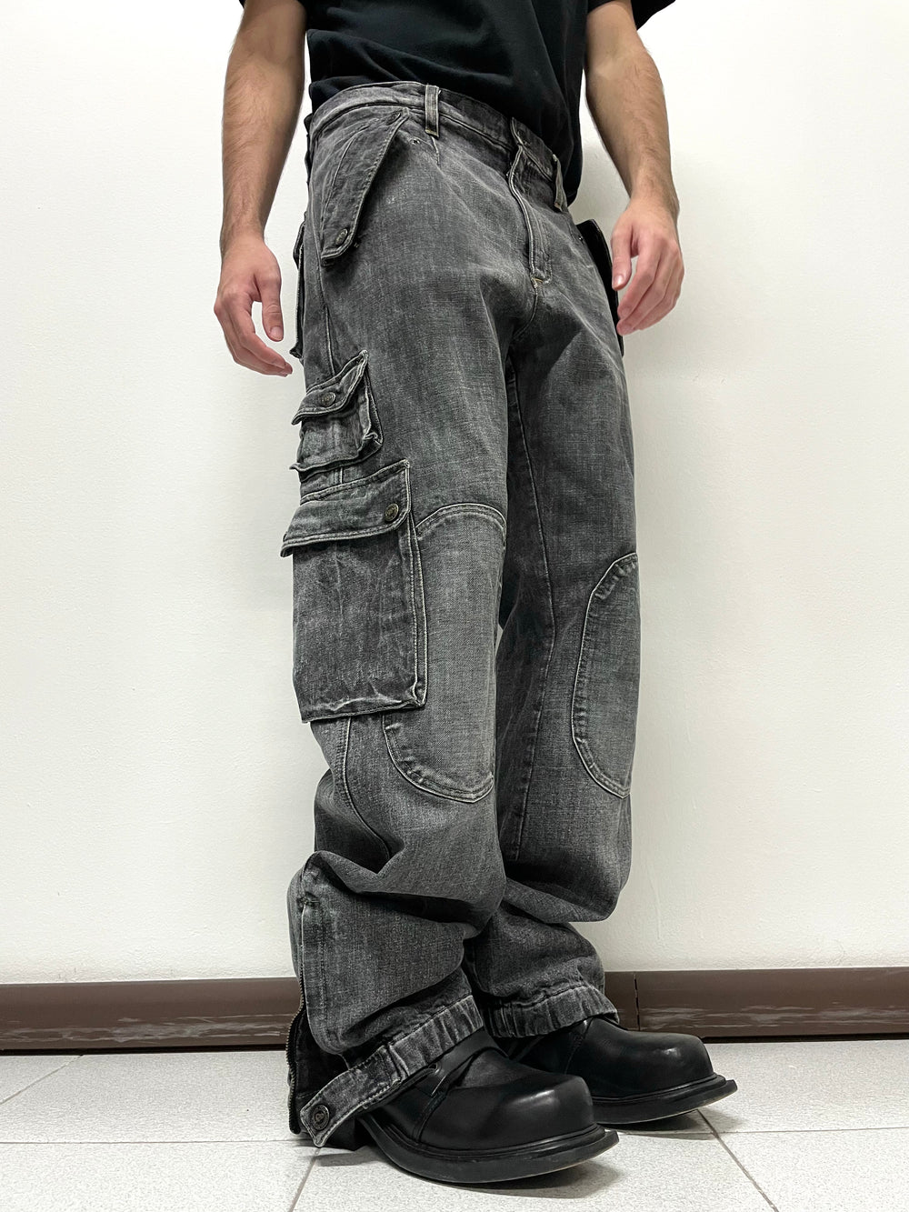 2000s Dolce & Gabbana heavy weight cargo pants